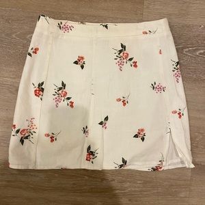 White floral linen skirt (Forever 21)